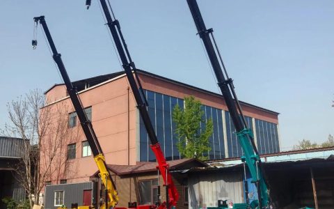 加料起重机技术参数详解：3吨至15吨加料吊料槽提升回转与炼钢加料系统适配