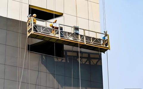 ZLP系列高处作业吊篮技术参数详解：额定载荷与平台尺寸规格对照