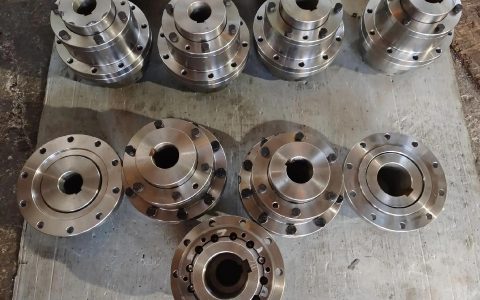 起重机联轴器型号对照速查——齿式和梅花联轴器扭矩参数选型指南