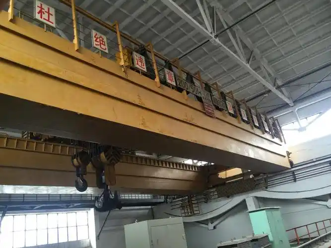 脱锭起重机