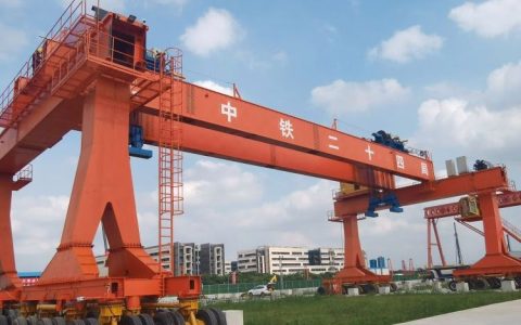 轮胎式提梁机结构特点与技术参数：公路铁路制梁场90t至1000t选型对照